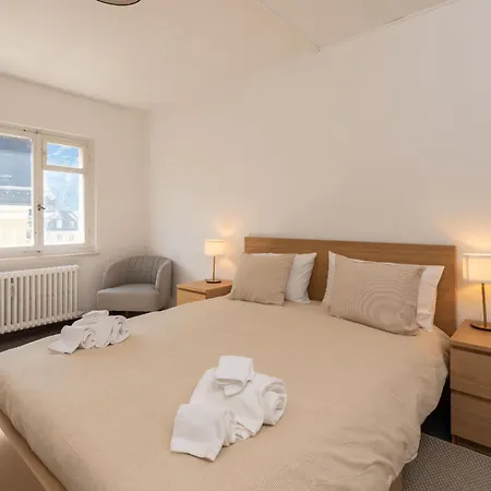 Paradise Steps To Chantarella Lift *