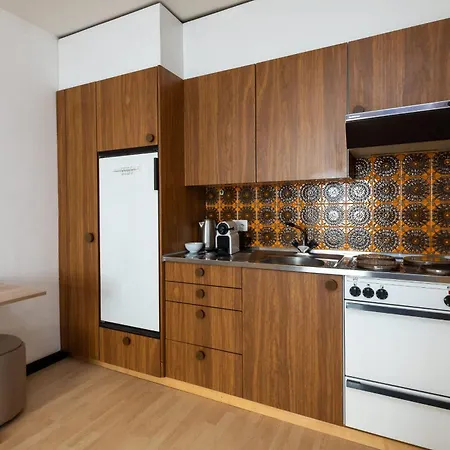 Paradise Steps To Chantarella Lift *