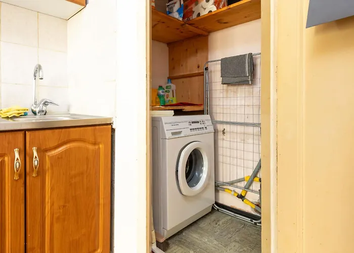 Paradise Steps To Chantarella Lift Apartment *