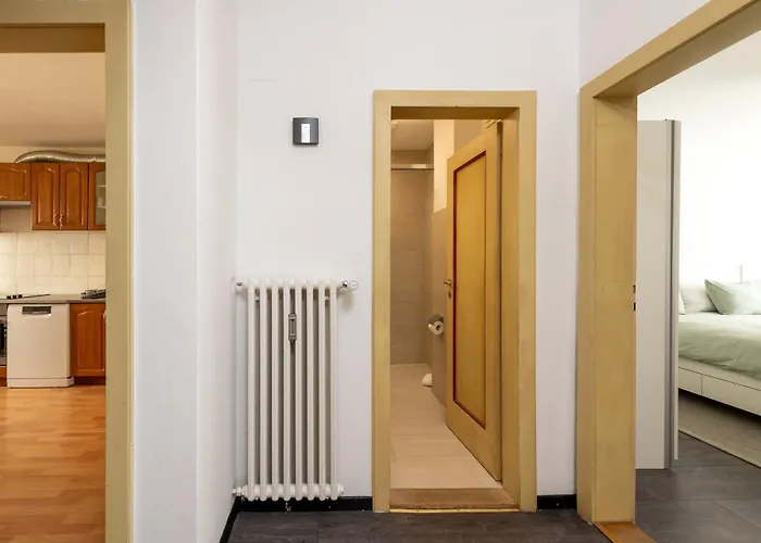 Paradise Steps To Chantarella Lift * Saint-Moritz