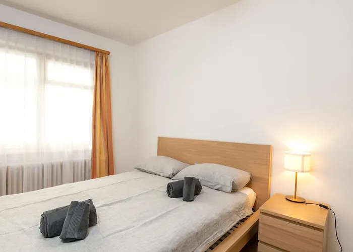 Paradise Steps To Chantarella Lift Daire